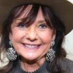 dawn wells net worth